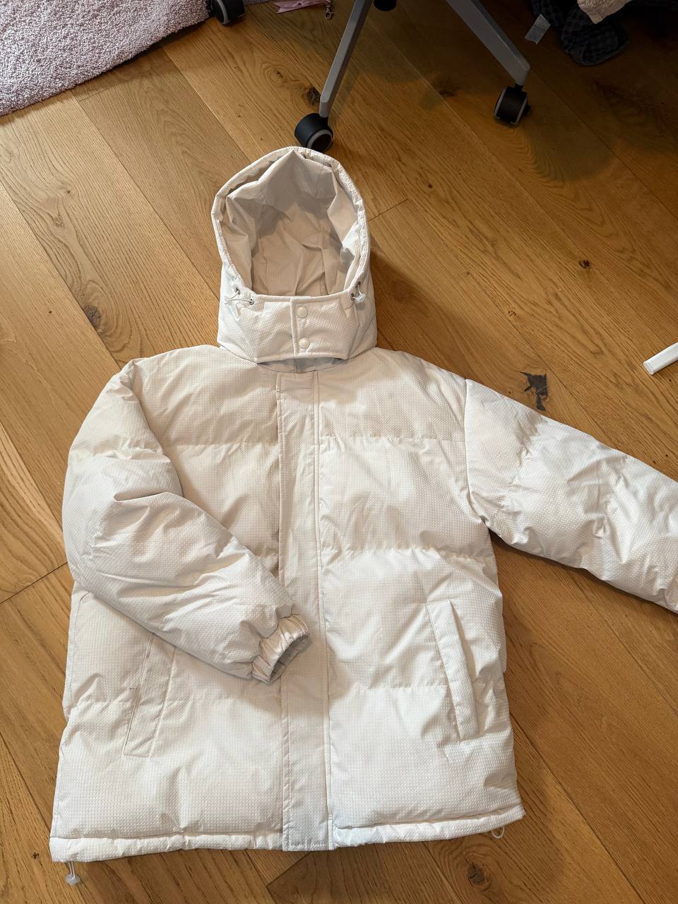 SWAG hooded puffer jacket, off-white, size M