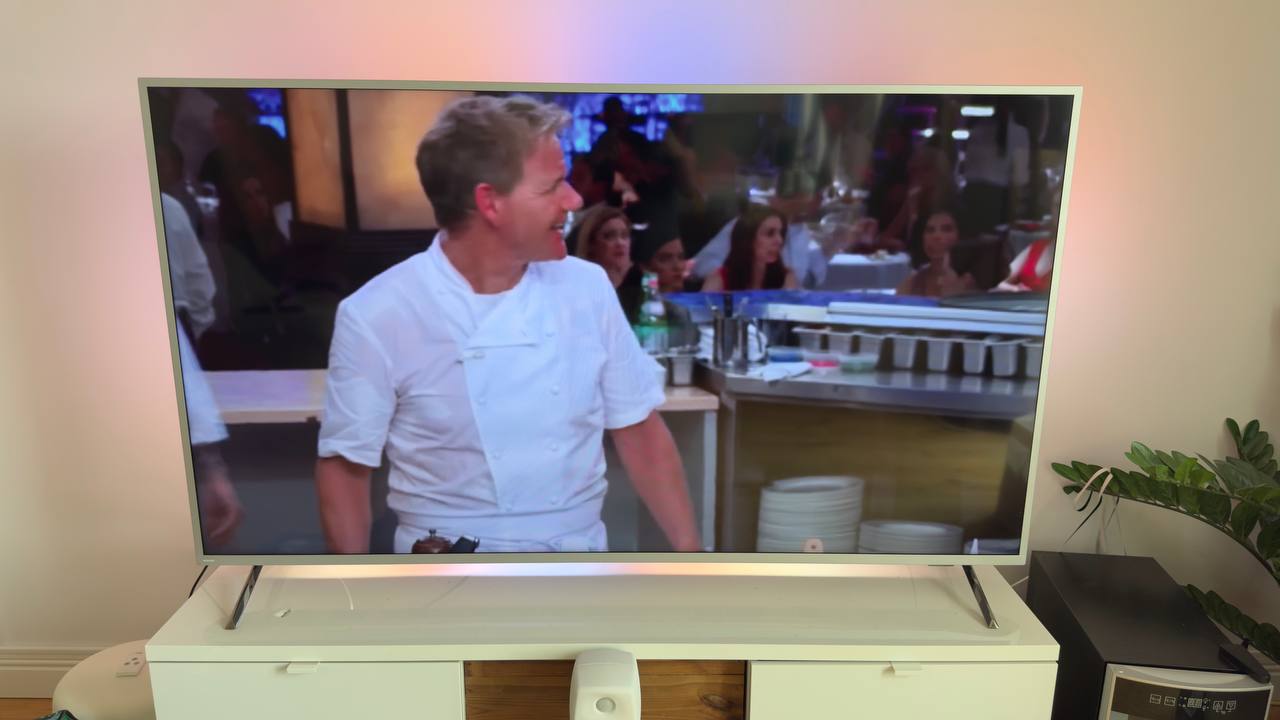 Philips 70" 4K Ambilight Android teler (70PUS9005/12)